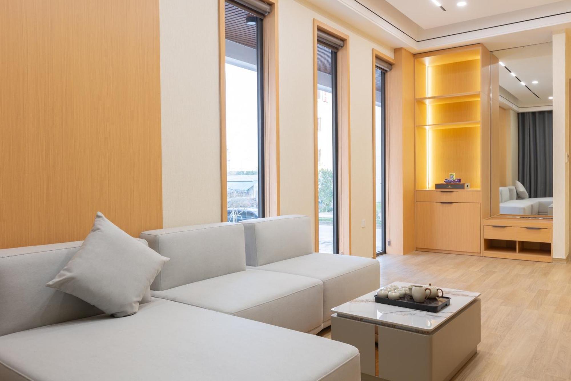 Sunshine Apartment Hotel Mong Cai Exterior photo